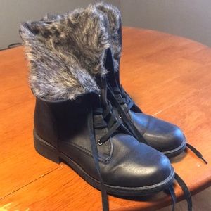 Old Navy leather boots